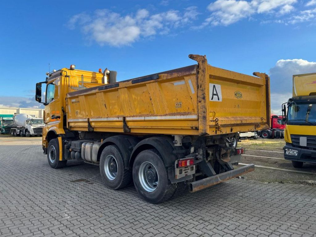 Mercedes-Benz Arocs 2663 6x4 3-Achs Kipper Meiller Bordmatik - Kravas automašīna pašizgāzējs: foto 3 Mercedes-Benz Arocs 2663 6x4 3-Achs Kipper Meiller Bordmatik - Kravas automašīna pašizgāzējs: foto 3