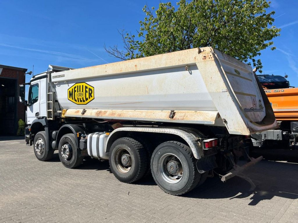 Mercedes-Benz Arocs 3240 B 8x4 4 Achs Muldenkipper Meiller - Kravas automašīna pašizgāzējs: foto 3 Mercedes-Benz Arocs 3240 B 8x4 4 Achs Muldenkipper Meiller - Kravas automašīna pašizgāzējs: foto 3