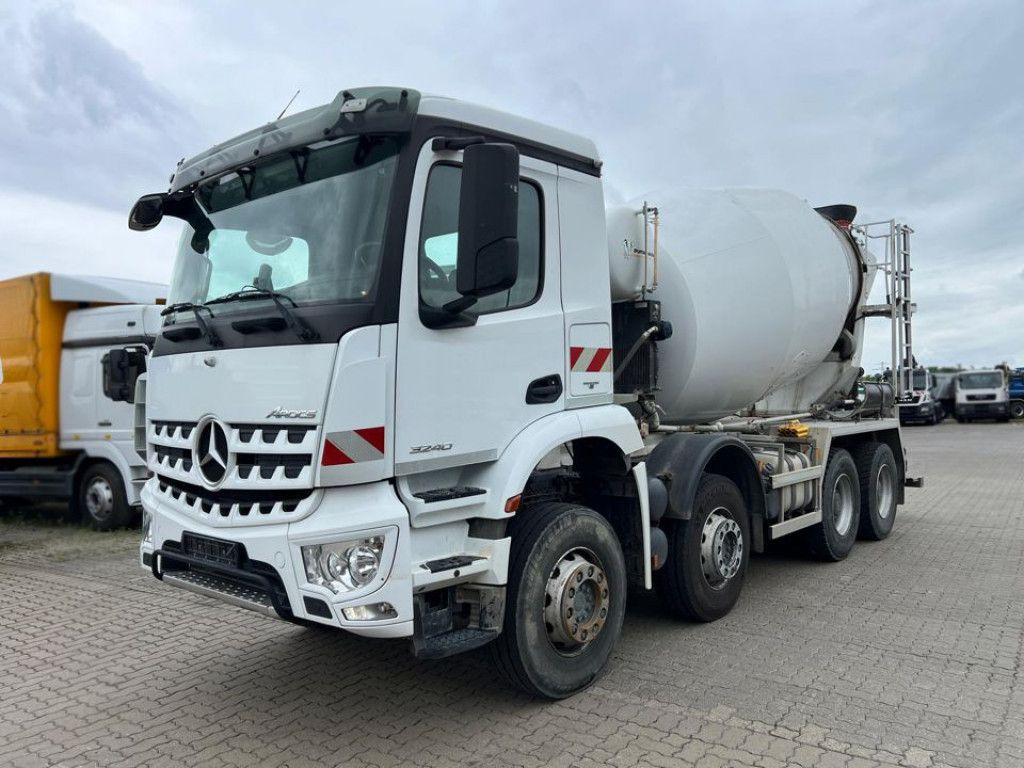Mercedes-Benz Arocs 3240 B 8x4 Betonmischer Deutsch Top AP Ach - Betonvedējs: foto 1 Mercedes-Benz Arocs 3240 B 8x4 Betonmischer Deutsch Top AP Ach - Betonvedējs: foto 1