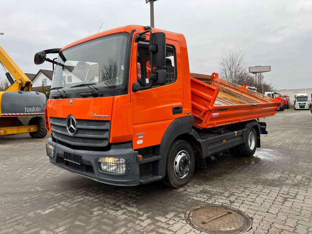 Mercedes-Benz Atego 818 K 2-Achs Kipper Schalter - Kravas automašīna pašizgāzējs: foto 1 Mercedes-Benz Atego 818 K 2-Achs Kipper Schalter - Kravas automašīna pašizgāzējs: foto 1