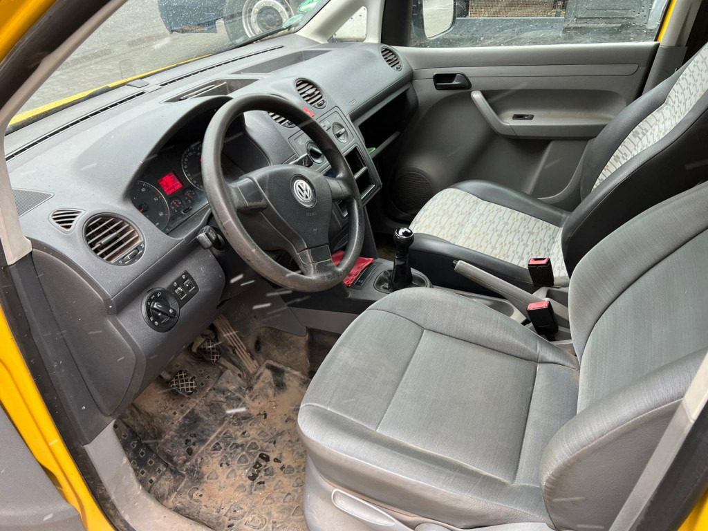 VOLKSWAGEN-VW Caddy 2KN Kasten - Mazs furgons: foto 5 VOLKSWAGEN-VW Caddy 2KN Kasten - Mazs furgons: foto 5