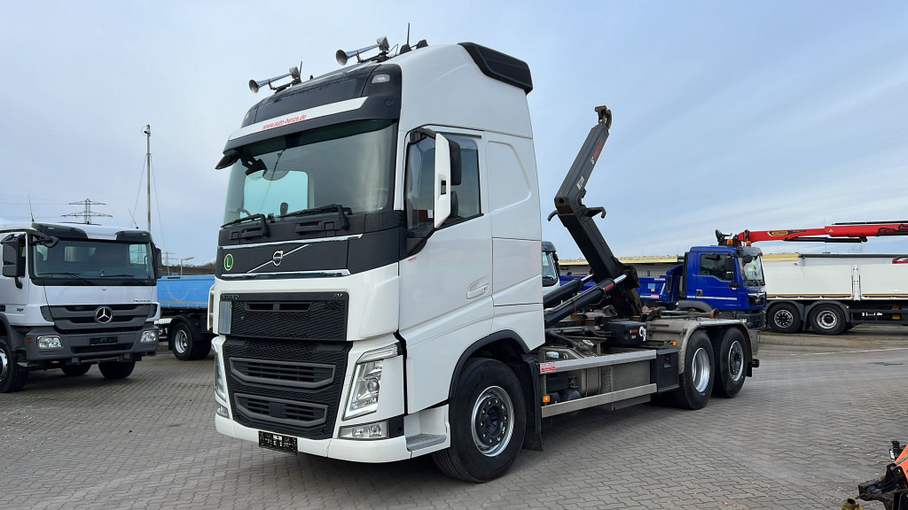 VOLVO (S) Truck FH 500 6x2 Abrollkipper Funkfernbedienung - Pacēlājs ar āķi: foto 1 VOLVO (S) Truck FH 500 6x2 Abrollkipper Funkfernbedienung - Pacēlājs ar āķi: foto 1