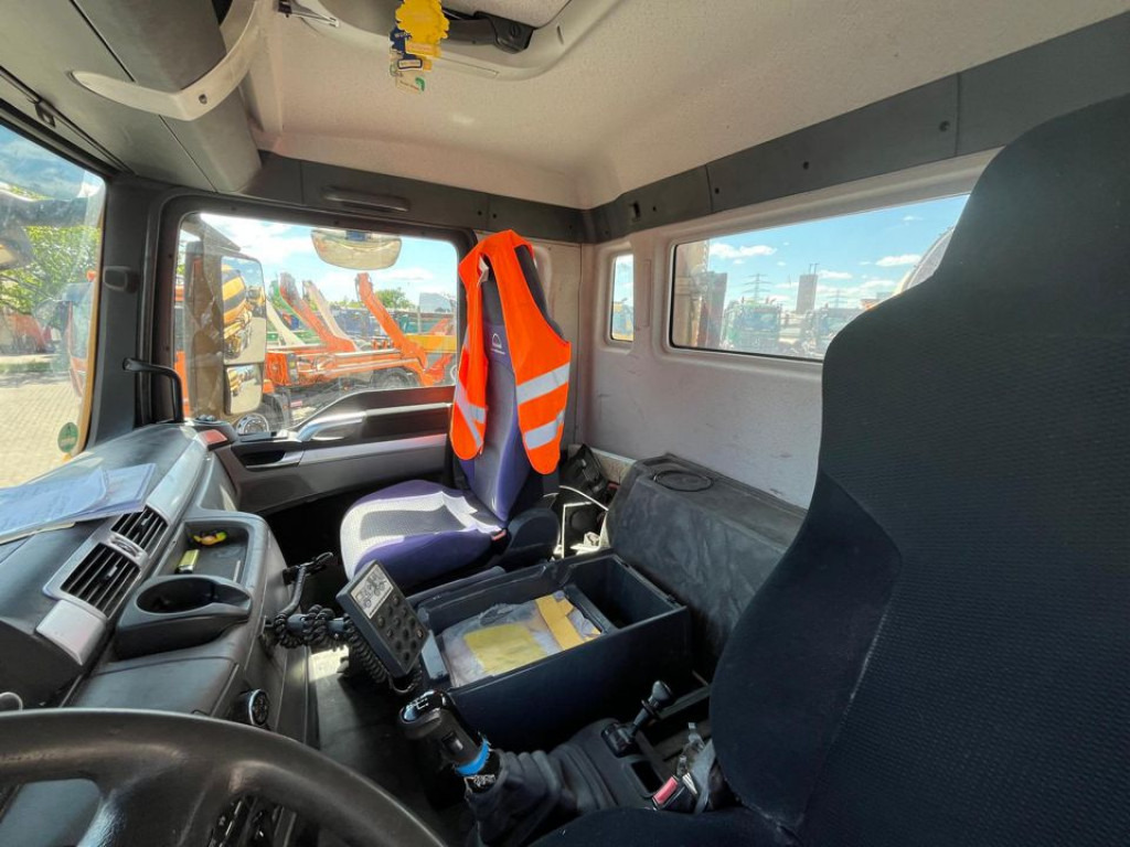 MAN TG-S 18.440 4x4 H BLS SZM Komplettpreis mit Betonauflieger - Vilcējs: foto 2 MAN TG-S 18.440 4x4 H BLS SZM Komplettpreis mit Betonauflieger - Vilcējs: foto 2