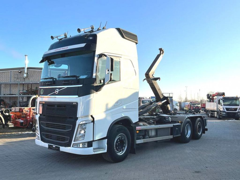 Volvo FH 500 6x2 Abrollkipper Funkfernbedienung - Pacēlājs ar āķi: foto 1 Volvo FH 500 6x2 Abrollkipper Funkfernbedienung - Pacēlājs ar āķi: foto 1