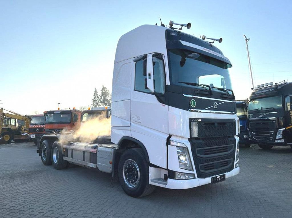 Volvo FH 500 6x2 Abrollkipper Funkfernbedienung - Pacēlājs ar āķi: foto 2 Volvo FH 500 6x2 Abrollkipper Funkfernbedienung - Pacēlājs ar āķi: foto 2