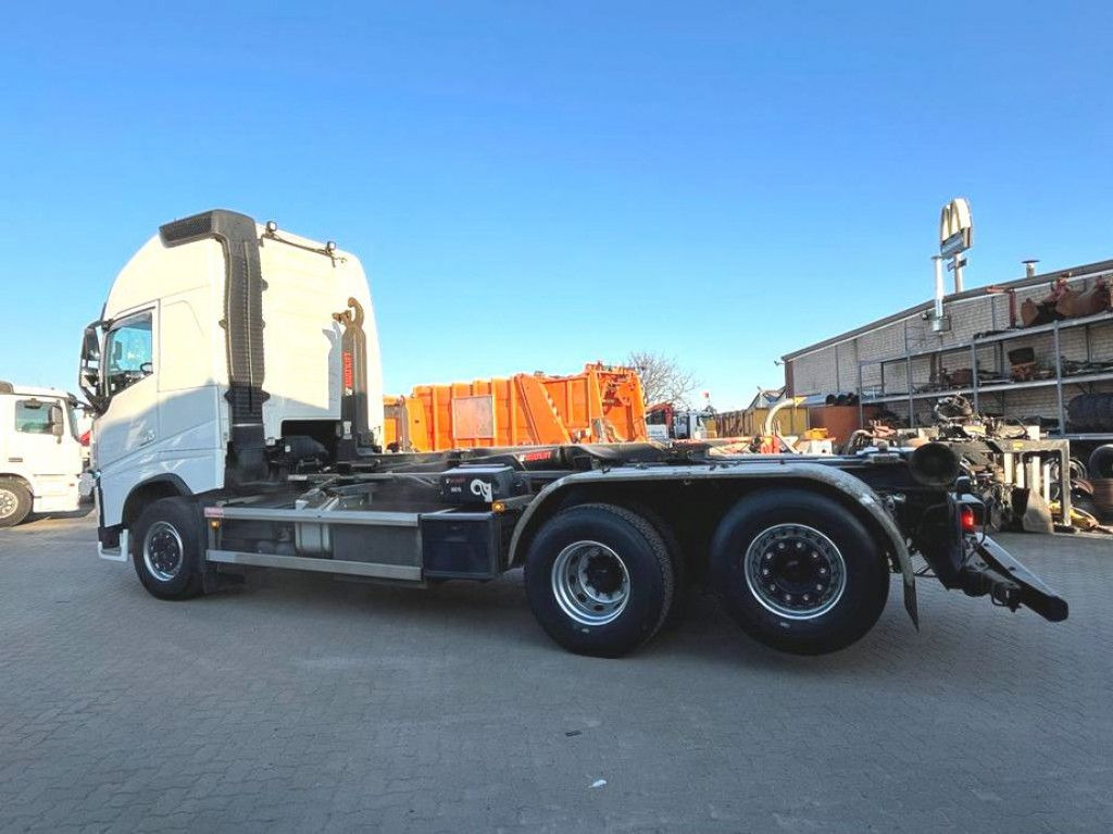 Volvo FH 500 6x2 Abrollkipper Funkfernbedienung - Pacēlājs ar āķi: foto 3 Volvo FH 500 6x2 Abrollkipper Funkfernbedienung - Pacēlājs ar āķi: foto 3