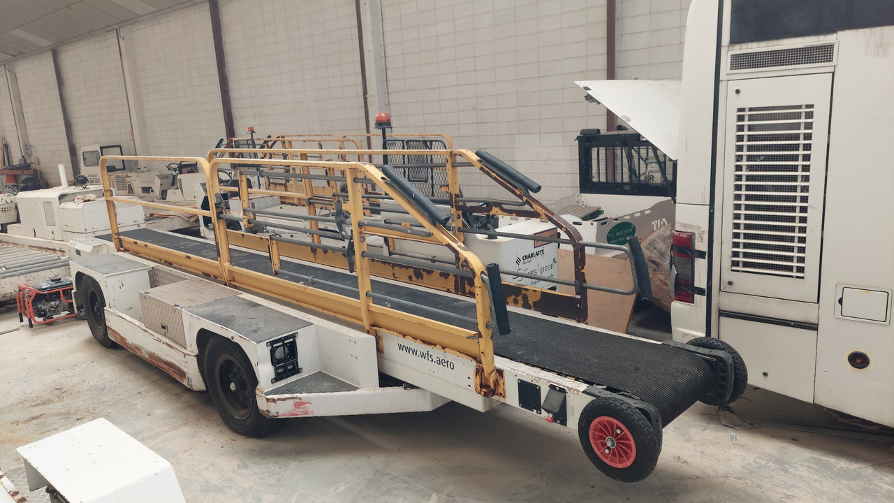 CBL2000E Belt Loader Charlatte - Lidmašīnas lentes konveijers: foto 1 CBL2000E Belt Loader Charlatte - Lidmašīnas lentes konveijers: foto 1