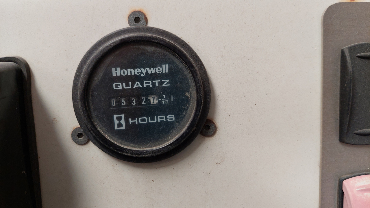 CBL2000E belt loader Charlatte - Lidmašīnas lentes konveijers: foto 3 CBL2000E belt loader Charlatte - Lidmašīnas lentes konveijers: foto 3