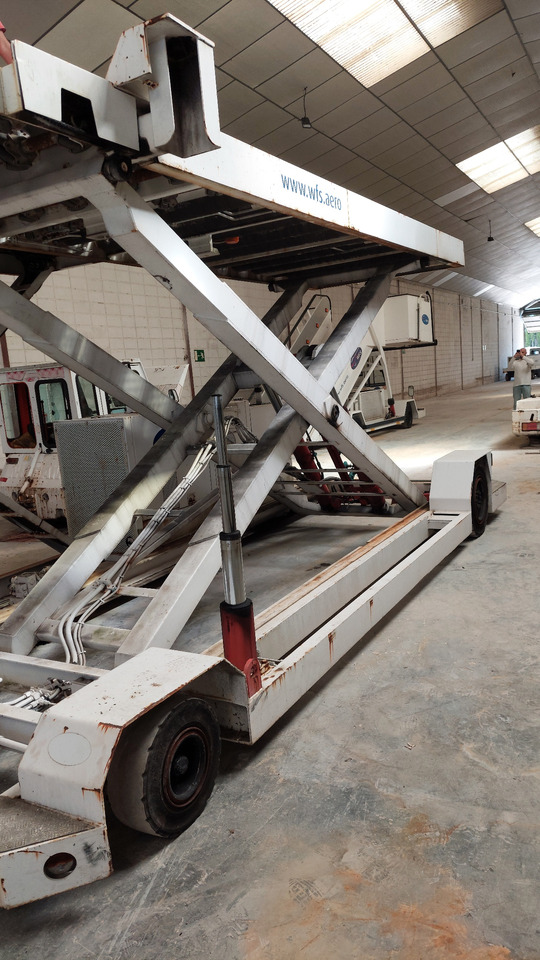 Konteineru/ Palešu iekrāvējs CLT-8 Speedloader FMC: foto 10 Konteineru/ Palešu iekrāvējs CLT-8 Speedloader FMC: foto 10