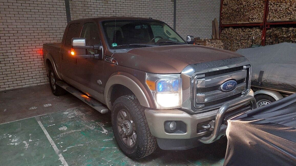 Ford F250 - Pikaps: foto 1 Ford F250 - Pikaps: foto 1