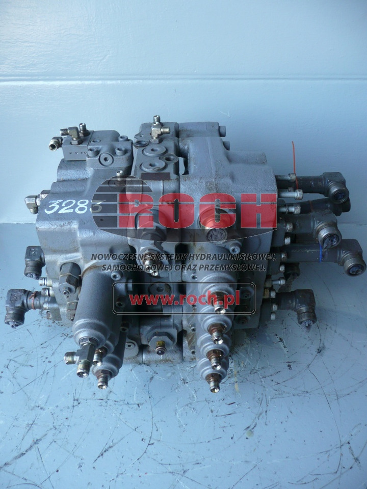 ROZDZIELACZ DO VOLVO PC290 - 7 SEKCYJNY - Hidrauliskais vārsts: foto 1 ROZDZIELACZ DO VOLVO PC290 - 7 SEKCYJNY - Hidrauliskais vārsts: foto 1