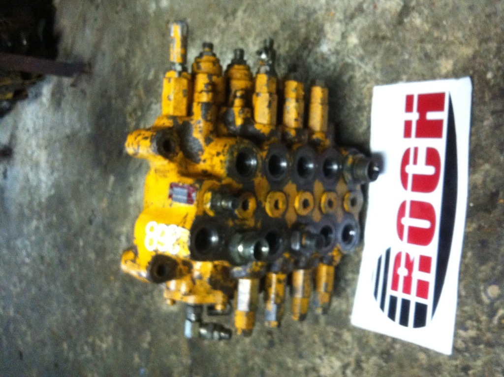 SHIBAURA U22Z2B6TD-36 - 4 SEKCYJNY - Hidrauliskais vārsts - Celtniecības tehnika: foto 1 SHIBAURA U22Z2B6TD-36 - 4 SEKCYJNY - Hidrauliskais vārsts - Celtniecības tehnika: foto 1