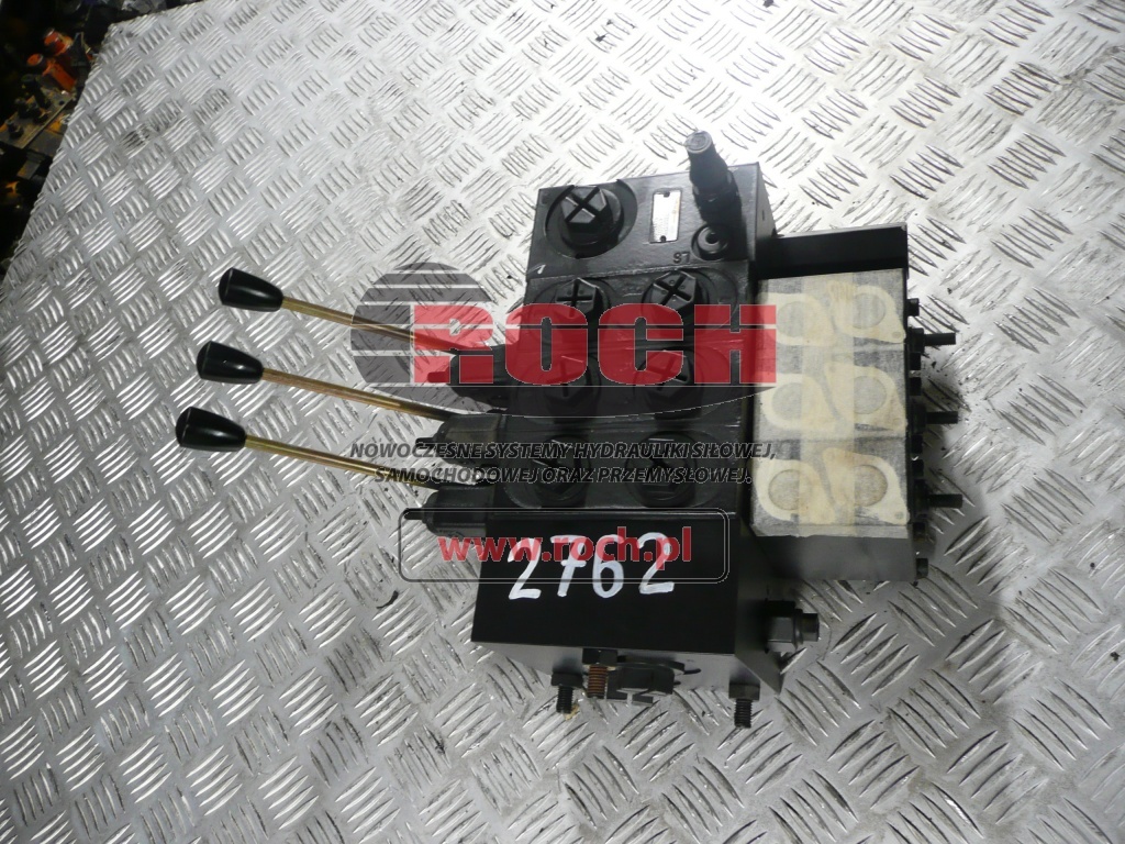 WIRTGEN 100746679 2120543 445 10564 - 3 SEKCYJNY - Hidrauliskais vārsts: foto 1 WIRTGEN 100746679 2120543 445 10564 - 3 SEKCYJNY - Hidrauliskais vārsts: foto 1