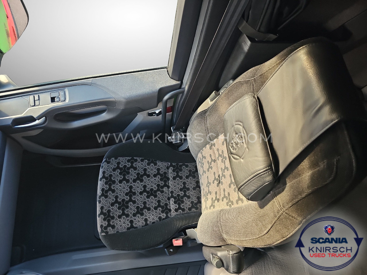 SCANIA R 450 A4x2LA Retarder Standklima - Vilcējs: foto 5 SCANIA R 450 A4x2LA Retarder Standklima - Vilcējs: foto 5