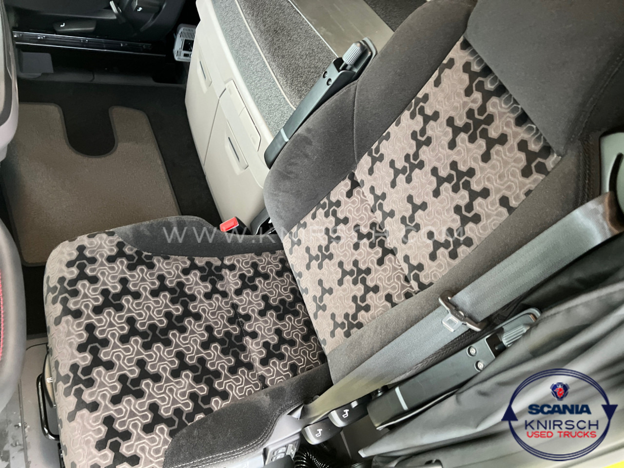 SCANIA S 590 A6x4NB - Vilcējs: foto 4 SCANIA S 590 A6x4NB - Vilcējs: foto 4