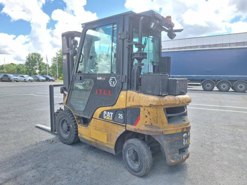 Caterpillar DP25NT - Dīzeļiekrāvējs: foto 5 Caterpillar DP25NT - Dīzeļiekrāvējs: foto 5