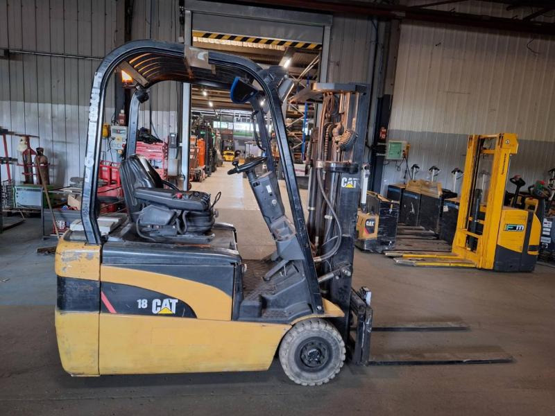 Caterpillar EP18NT - Elektroiekrāvējs: foto 3 Caterpillar EP18NT - Elektroiekrāvējs: foto 3