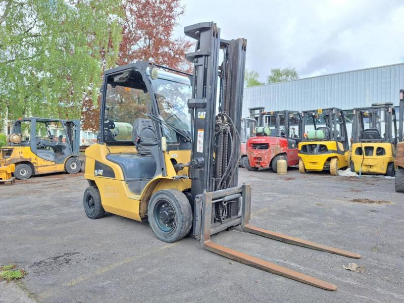 Caterpillar GP25N - Gāzes iekrāvējs: foto 2 Caterpillar GP25N - Gāzes iekrāvējs: foto 2