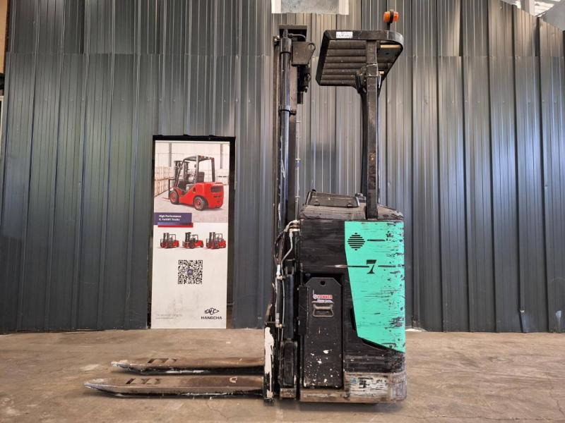 Krautņotājs Caterpillar NSR16N: foto 6 Krautņotājs Caterpillar NSR16N: foto 6