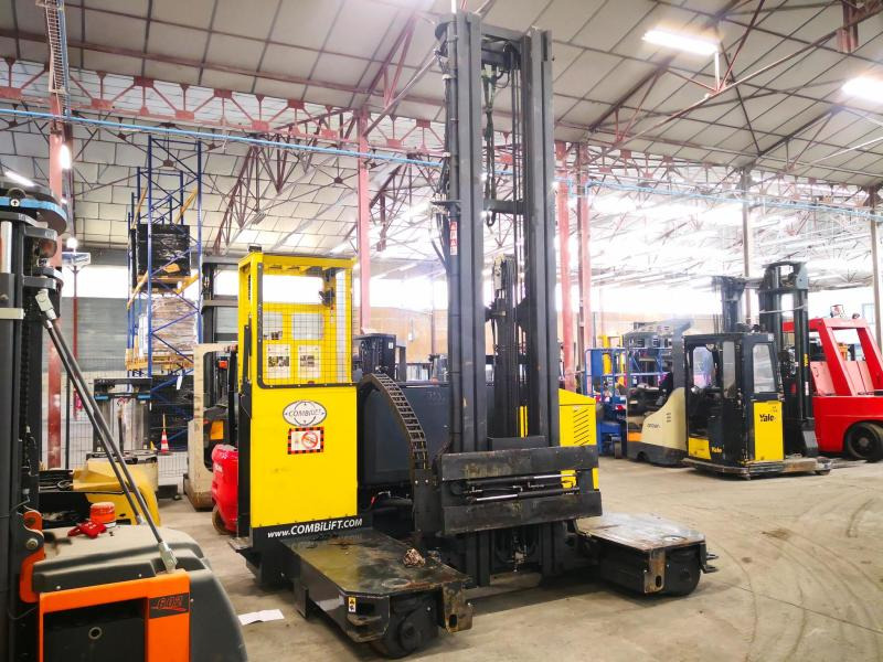 Combilift C4500GTE - Sānu autokrāvējs: foto 1 Combilift C4500GTE - Sānu autokrāvējs: foto 1