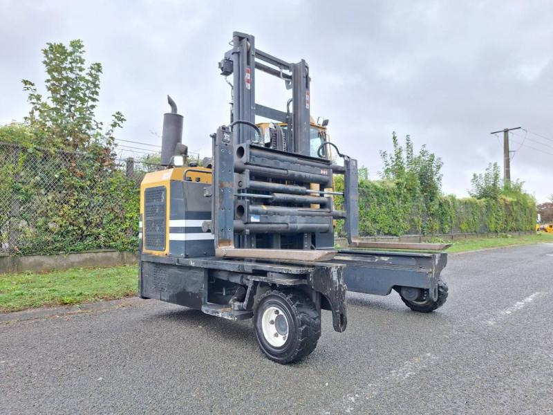 Combilift C8000-15 - Četru pušu autokrāvējs: foto 4 Combilift C8000-15 - Četru pušu autokrāvējs: foto 4