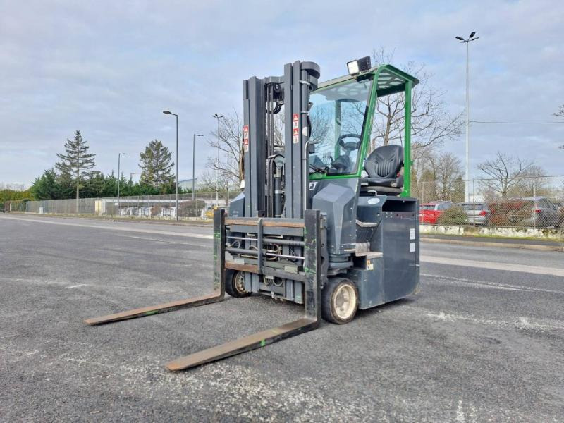 Combilift CBE2500 - Četru pušu autokrāvējs: foto 1 Combilift CBE2500 - Četru pušu autokrāvējs: foto 1