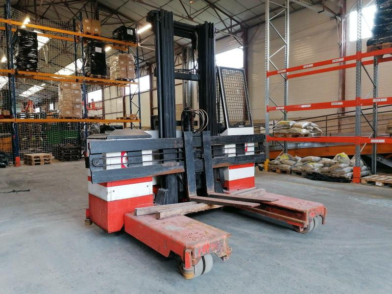 Combilift ESA30 - Četru pušu autokrāvējs: foto 1 Combilift ESA30 - Četru pušu autokrāvējs: foto 1