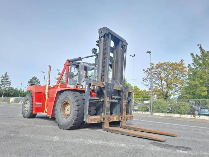 Kalmar DCF370-1200 - Dīzeļiekrāvējs: foto 5 Kalmar DCF370-1200 - Dīzeļiekrāvējs: foto 5
