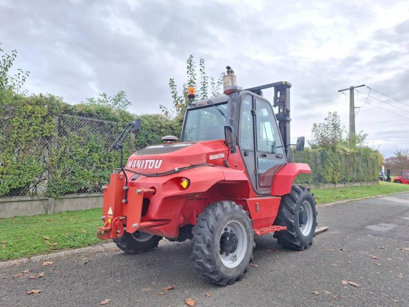 Manitou M26-4 T3B - Bezceļu autokrāvējs: foto 5 Manitou M26-4 T3B - Bezceļu autokrāvējs: foto 5