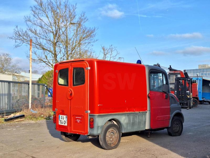 Mega MULTITRUCK - Kravas automašīna ar slēgto virsbūvi: foto 4 Mega MULTITRUCK - Kravas automašīna ar slēgto virsbūvi: foto 4