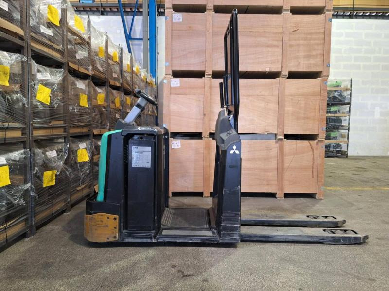 Mitsubishi OPB20N2 - Komplektētājs: foto 1 Mitsubishi OPB20N2 - Komplektētājs: foto 1