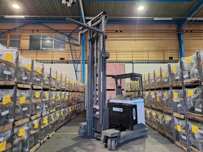Četru pušu autokrāvējs UniCarriers 250DTFVRE635UFW: foto 13