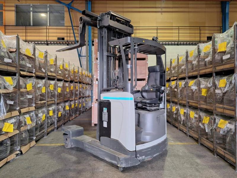 Četru pušu autokrāvējs UniCarriers 250DTFVRE635UFW: foto 10