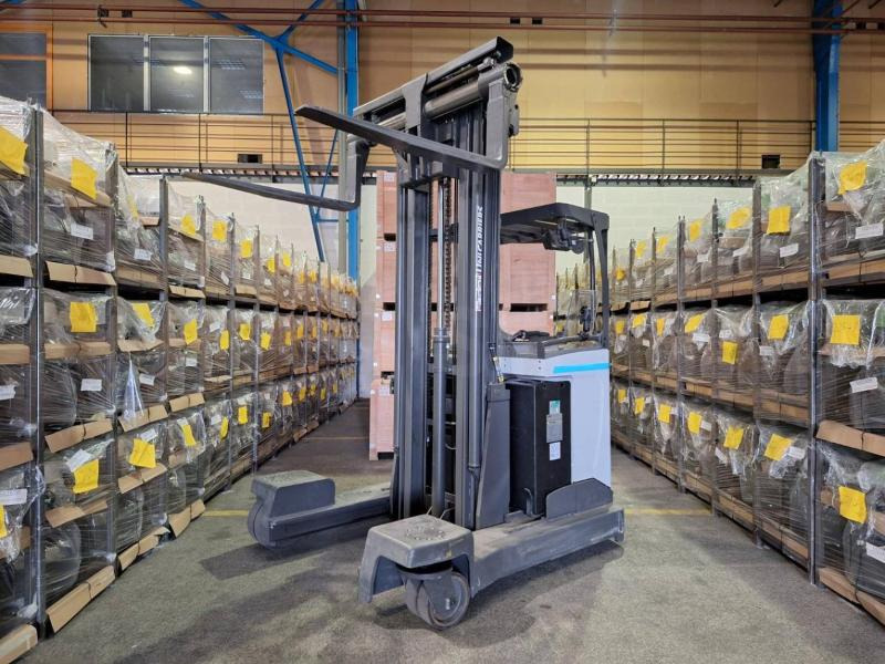 Četru pušu autokrāvējs UniCarriers 250DTFVRE635UFW: foto 12