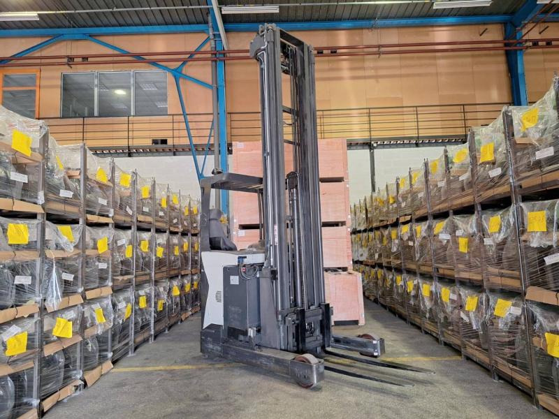 UniCarriers UHD-200-DTFVXF-955 - Bīdmasta krautņotājs: foto 2 UniCarriers UHD-200-DTFVXF-955 - Bīdmasta krautņotājs: foto 2
