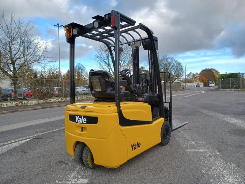 Yale ERP16VTMWB - Elektroiekrāvējs: foto 4 Yale ERP16VTMWB - Elektroiekrāvējs: foto 4