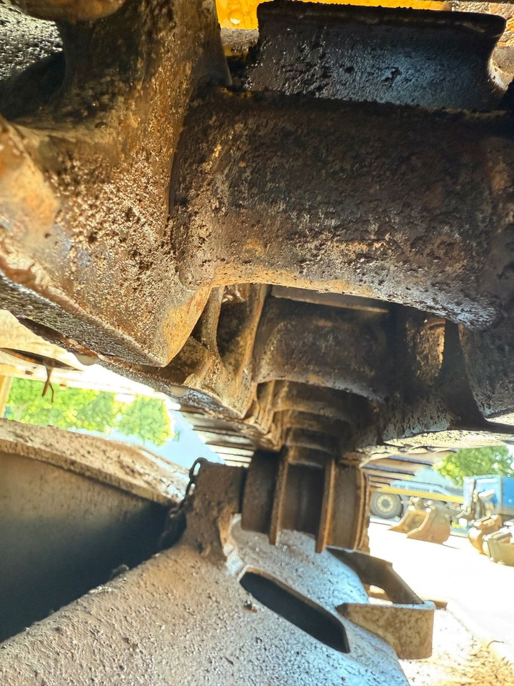 Kāpurķēžu ekskavators Komatsu PC 240 NLC-7K, Bj 2003, 12150 BH, SW: foto 7