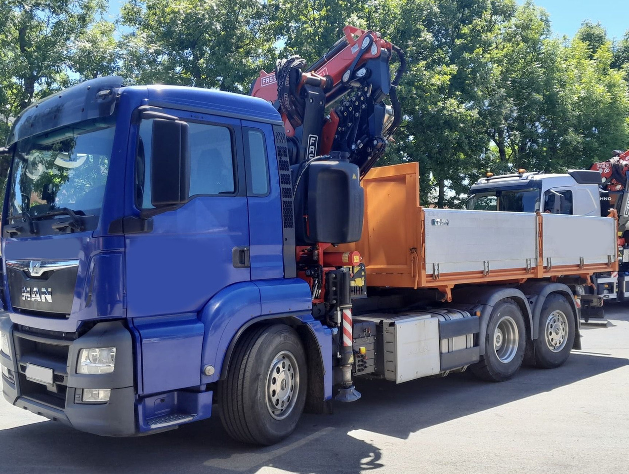 MERCEDES-BENZ Hiab Palfinger Fassi F275-5 JIB-3 - Bortu kravas automašīna/ Platforma: foto 4 MERCEDES-BENZ Hiab Palfinger Fassi F275-5 JIB-3 - Bortu kravas automašīna/ Platforma: foto 4