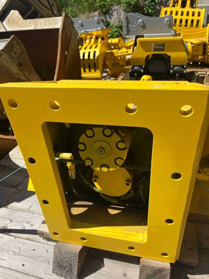 Epiroc Betonabbruchzange CB950 - Demolēšanas šķēres - Celtniecības tehnika: foto 3 Epiroc Betonabbruchzange CB950 - Demolēšanas šķēres - Celtniecības tehnika: foto 3