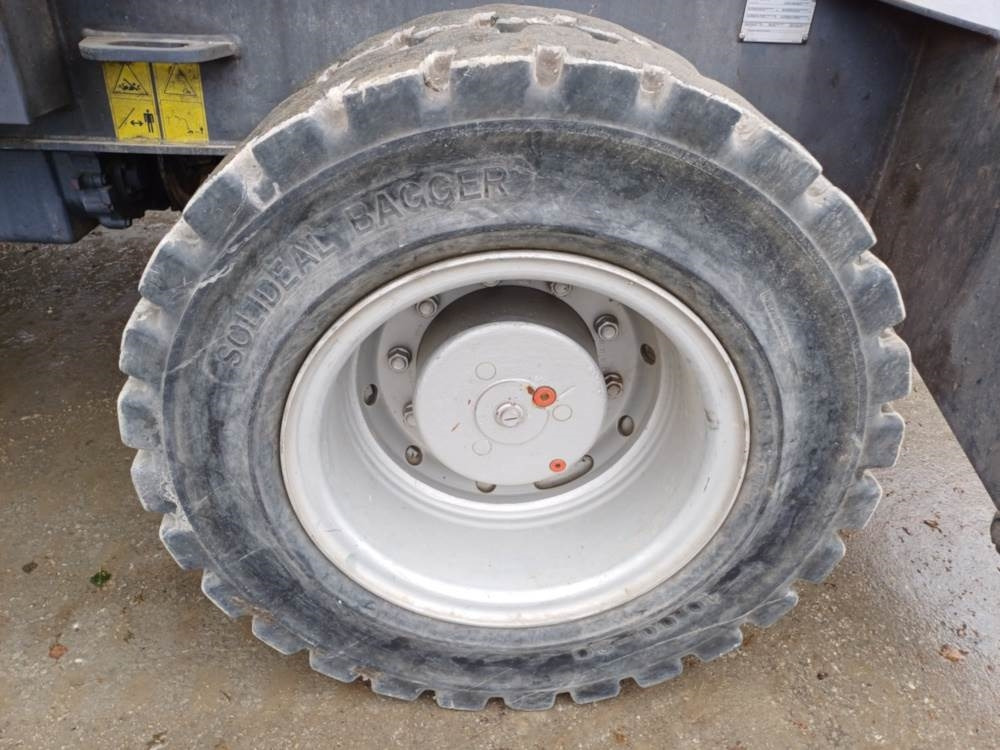 Fuchs MHL 331 - Atkritumu iekrāvējs: foto 5 Fuchs MHL 331 - Atkritumu iekrāvējs: foto 5