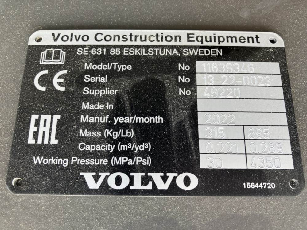 Volvo Böschungslöffel schwenkbar - Festanbau - Ekskavators-iekrāvējs: foto 4 Volvo Böschungslöffel schwenkbar - Festanbau - Ekskavators-iekrāvējs: foto 4