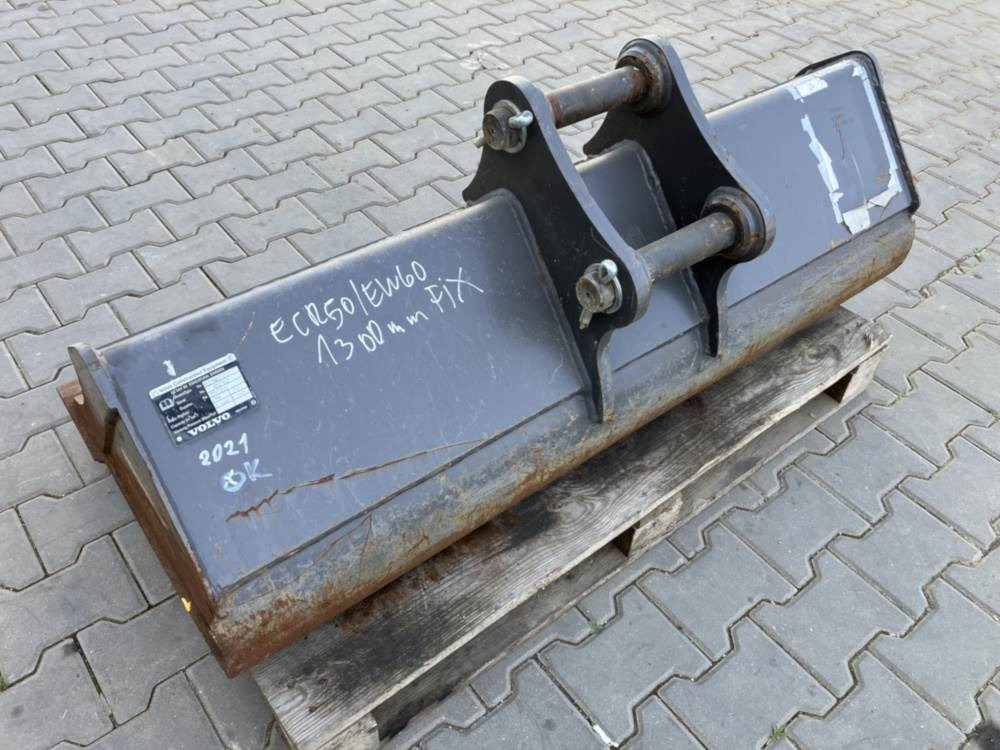 Volvo Böschungslöffel starr - Ekskavators-iekrāvējs: foto 2 Volvo Böschungslöffel starr - Ekskavators-iekrāvējs: foto 2