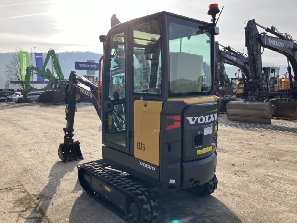 Volvo EC18E Electric - Mini-ekskavators: foto 3 Volvo EC18E Electric - Mini-ekskavators: foto 3