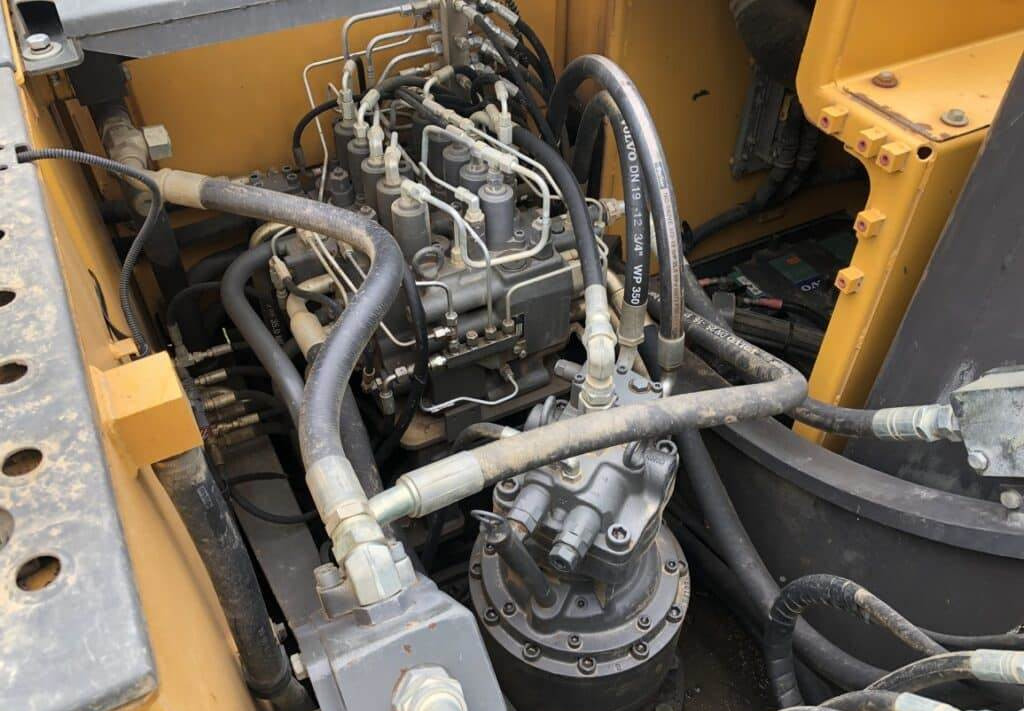 Kāpurķēžu ekskavators Volvo EC220EL: foto 8