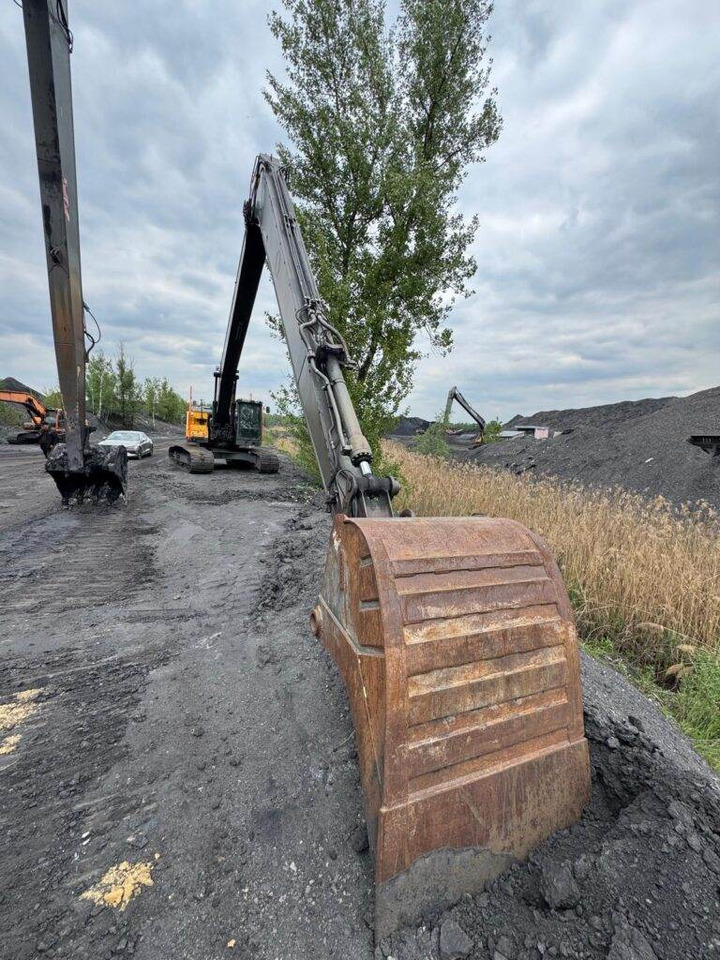 Volvo EC250ELR - Kāpurķēžu ekskavators: foto 4 Volvo EC250ELR - Kāpurķēžu ekskavators: foto 4