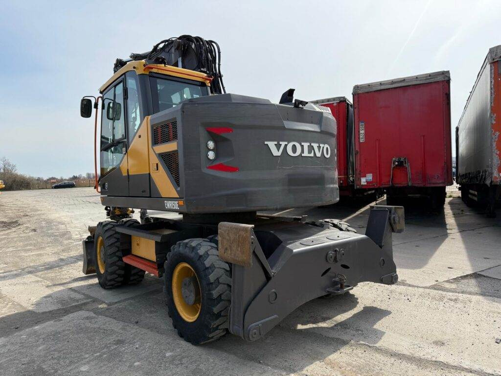 Volvo EWR150E - Riteņu ekskavators: foto 2 Volvo EWR150E - Riteņu ekskavators: foto 2