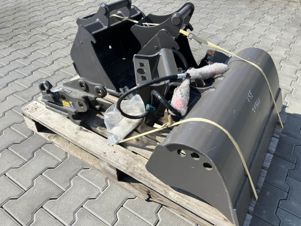 Volvo Löffelset inkl. Schnellwechsler für EC18 - Ekskavators-iekrāvējs: foto 3 Volvo Löffelset inkl. Schnellwechsler für EC18 - Ekskavators-iekrāvējs: foto 3