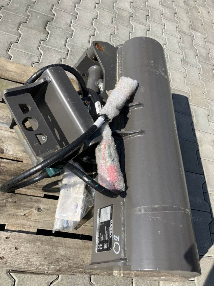 Volvo Löffelset inkl. Schnellwechsler für EC18 - Ekskavators-iekrāvējs: foto 4 Volvo Löffelset inkl. Schnellwechsler für EC18 - Ekskavators-iekrāvējs: foto 4