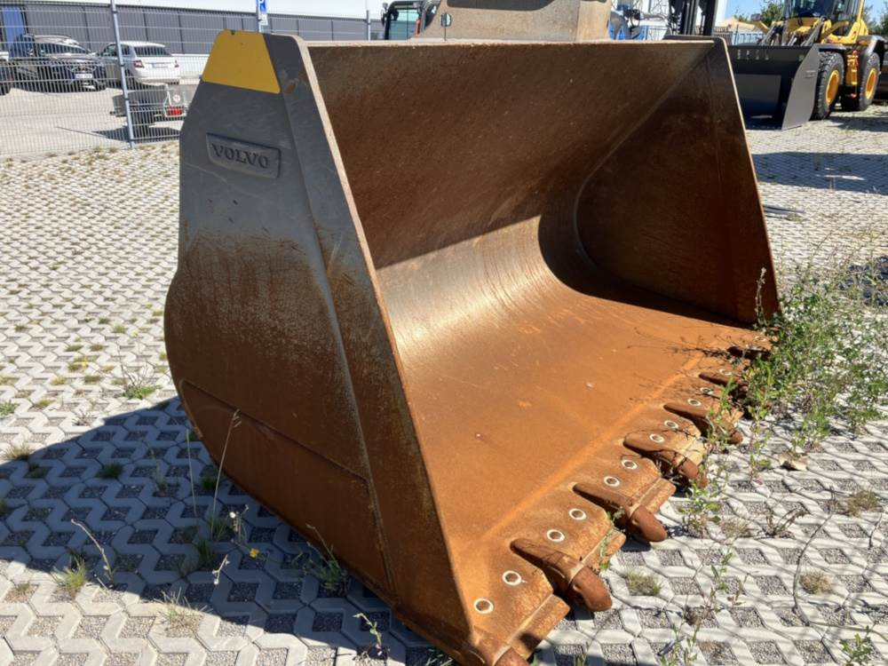 Volvo Schaufel mit Zähnen - Festanbau - Kauss: foto 1 Volvo Schaufel mit Zähnen - Festanbau - Kauss: foto 1