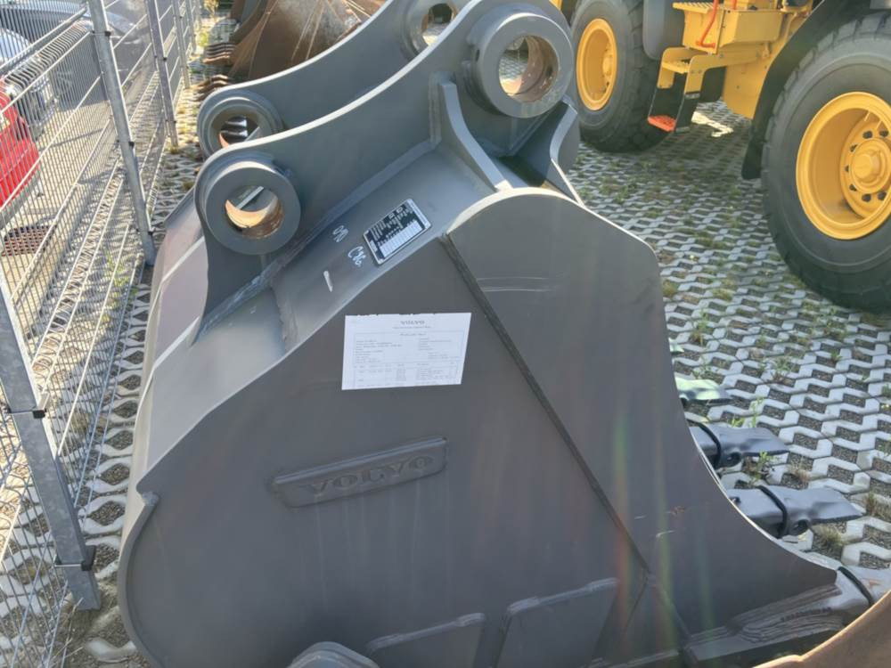 Volvo Tieflöffel mit Zähnen - Festanbau - Ekskavators-iekrāvējs: foto 3 Volvo Tieflöffel mit Zähnen - Festanbau - Ekskavators-iekrāvējs: foto 3